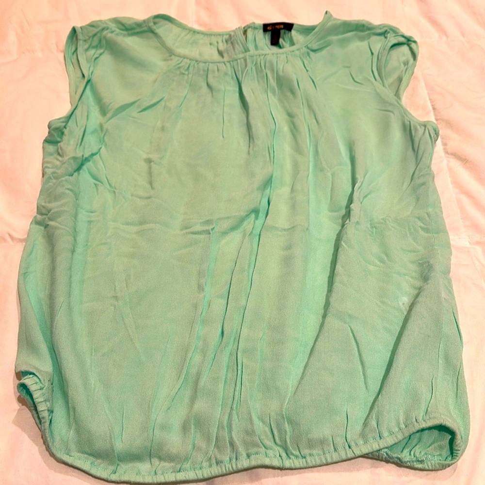 Ella Moss mint green top size small
